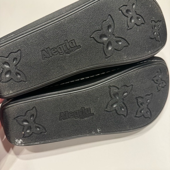 Alegria Paloma Mary Jane in Blue Lizard Print - Picture 5 of 11